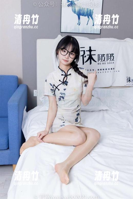BoBoSocks袜啵啵-小淳 BoBoSocks袜啵啵 - 小淳的白棉袜:原图也太纯了吧!套图搬了多少小心思?