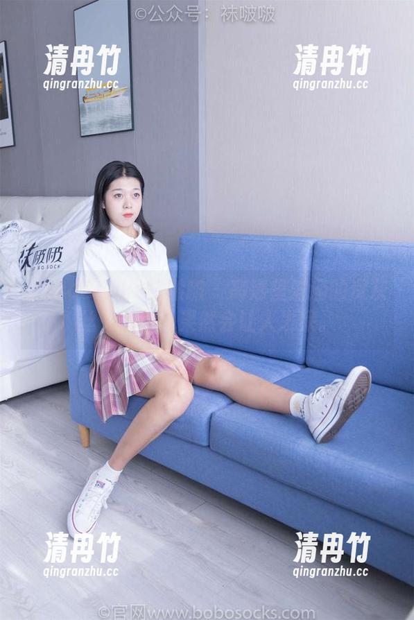 BoBoSocks袜啵啵 - 高清里流淌的深灰丝，小甜豆果然会让人发呆。