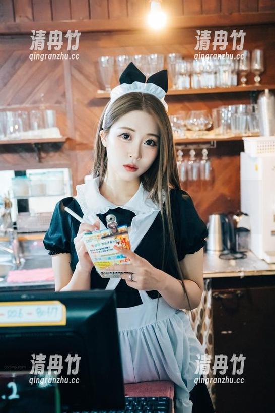 妈呀，Bomi(普美)的私拍秘书图包，原来这么“严肃”的事也可以变得好玩！