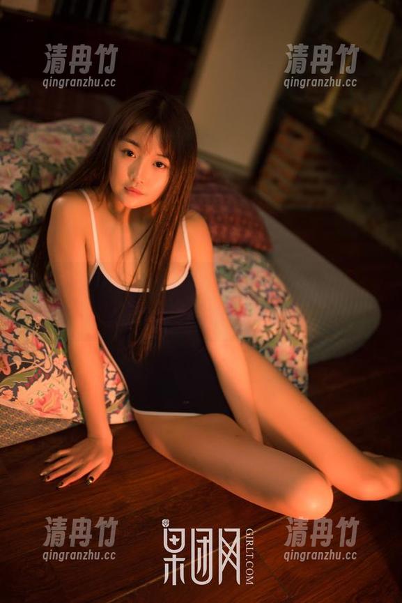 GIRLT果团网-裴希西 GIRLT果团网 - 裴希西分享的清纯图片,明明乖乖的脸庞,却又让人遐想。
