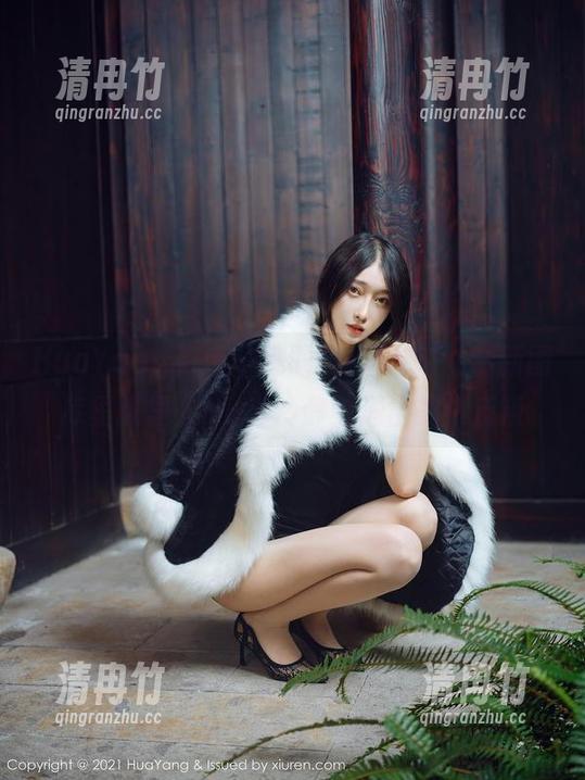 HuaYang花漾-张思允Nice HuaYang花漾 - 别叫我“厨娘”!最新图库里张思允Nice冷静中透出的小反叛