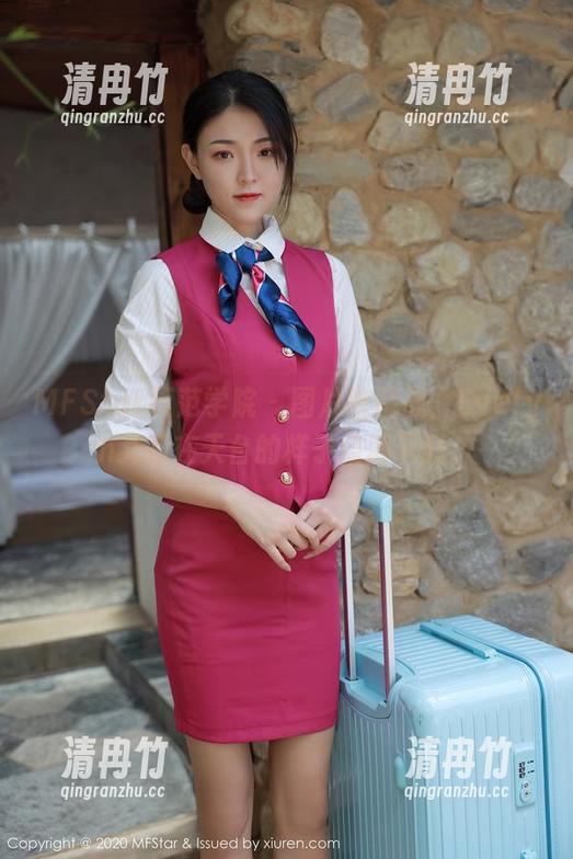 MFStar模范学院-Evelyn艾莉 MFStar模范学院 - 图片收藏战,Evelyn艾莉在天台的样子值得下载。