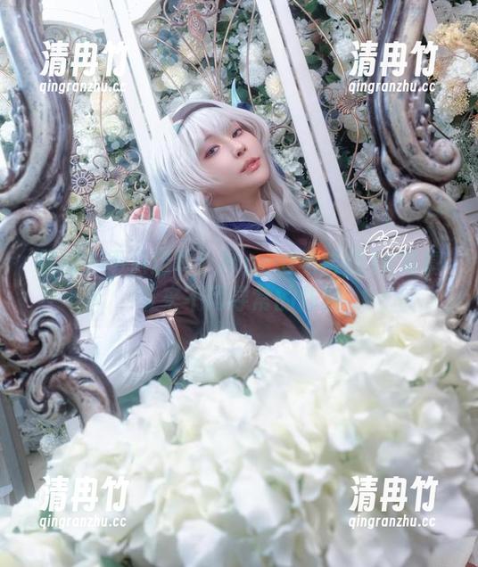 福利？不只这样！Machi马吉的JK写真带来不同寻常的体验