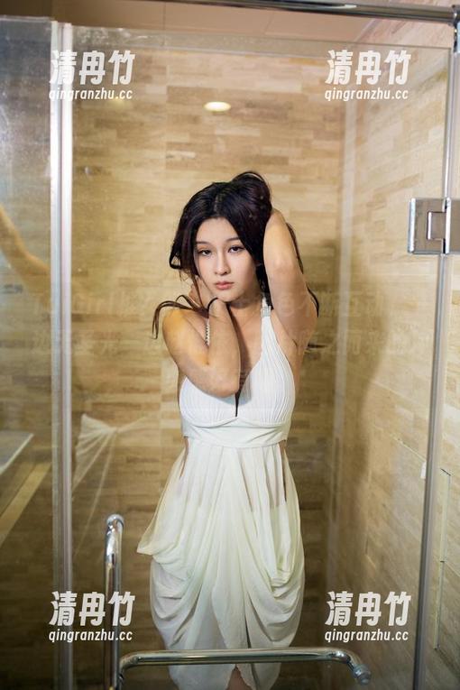 TuiGirl推女郎-赵惟依 TuiGirl推女郎 - 护士角色不断互动,一边无圣光一边赵惟依,图片随之而来的冲突感好有趣。
