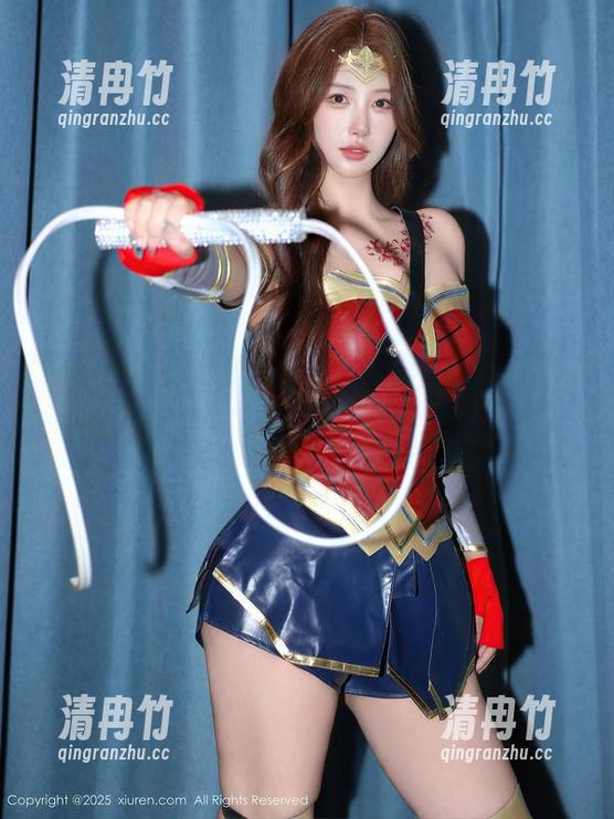 Xiuren秀人网 - 新鲜出炉！养乐多Doll红裙写真，欢乐感满满，超乎你的想象！