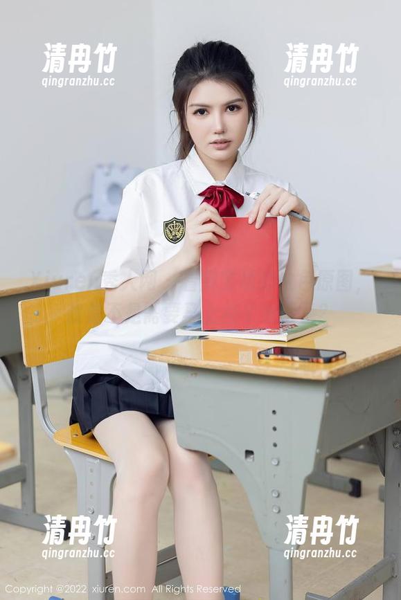Xiuren秀人网-宝宝甜 Xiuren秀人网 - 看宝宝甜的白色原图,我是不是需要马上换个衣柜了?