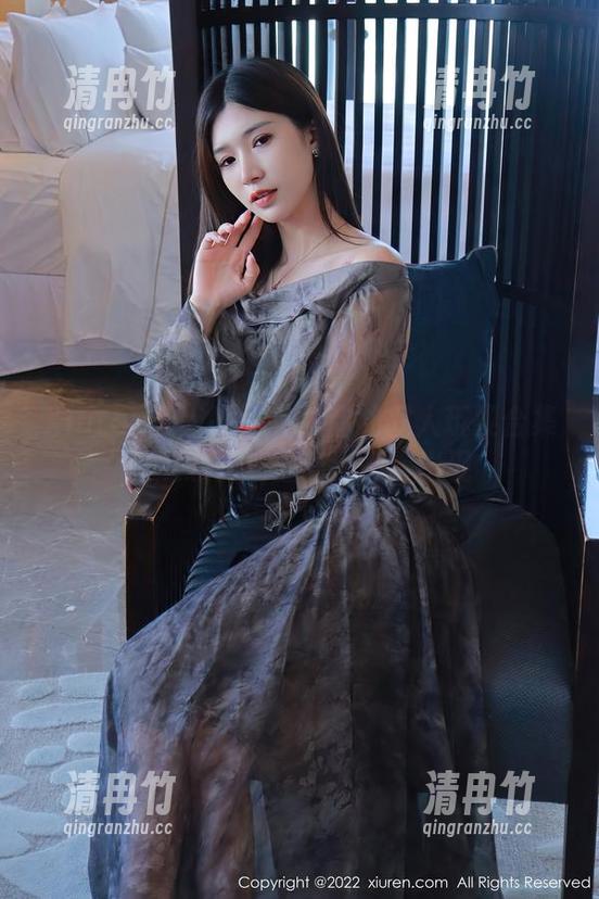 Xiuren秀人网-尹甜甜 Xiuren秀人网 - 尹甜甜的双人玩耍合集,随意到连圣光都懒得出现