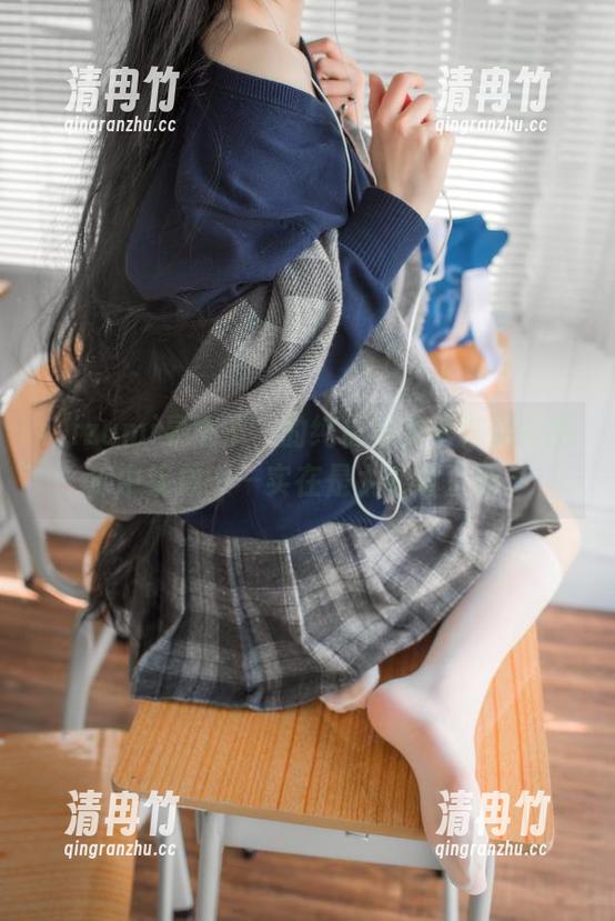 izumi泉桃子 “izumi泉桃子”的纯白毕业季在精选图库中绽放——实在是太有趣了吧。