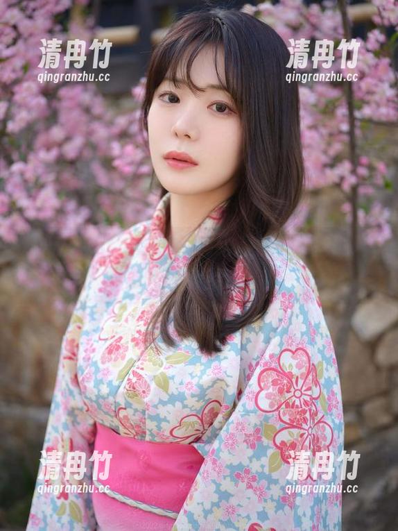 被wuyo(우요)的油亮给迷住了，壁纸爱好者的福音