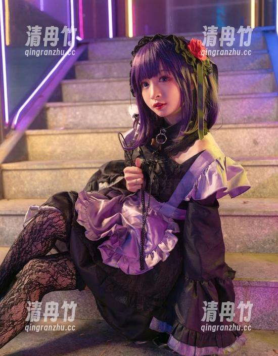 九九八吖 九九八吖的作品集,漆黑中绽放的萤火虫,高清见证胜利女神和爱丽丝的奇缘。