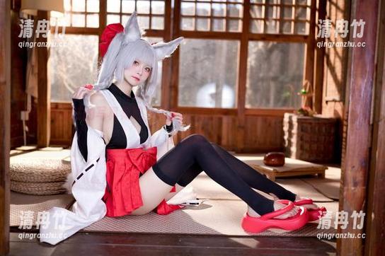 九柒喵 分享九柒喵的写真集吧,枣伊吕波的每一张都是“哎呦不错哦”的陷阱!