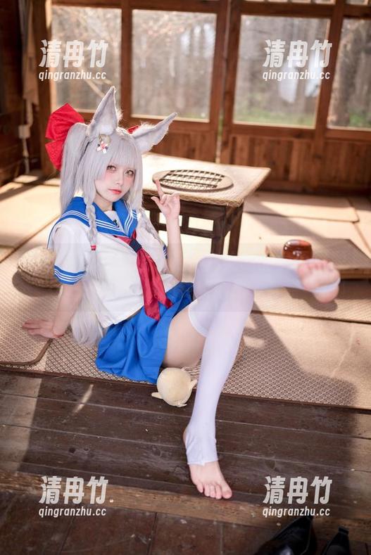 九柒喵 你还在为校服发愁吗?九柒喵的免费资源送你回到校园!