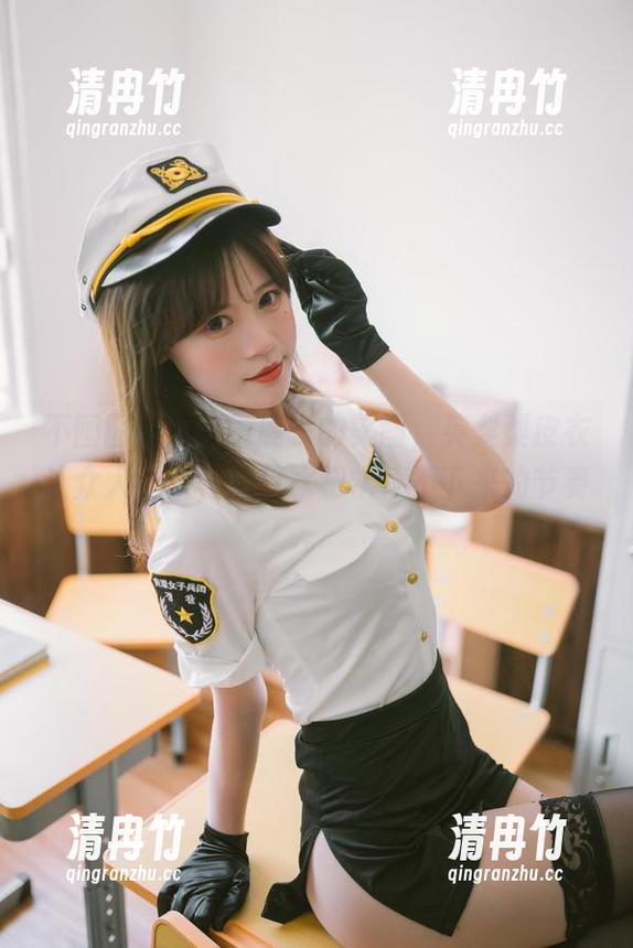 千反田鹿子 不囤图!千反田鹿子的美图,英梨梨皮衣让众人称羡,流口水根本停不下来的节奏。