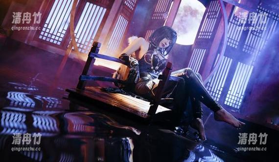 夏小秋秋秋裸足大进击：图片里脚趾的迷人戏法