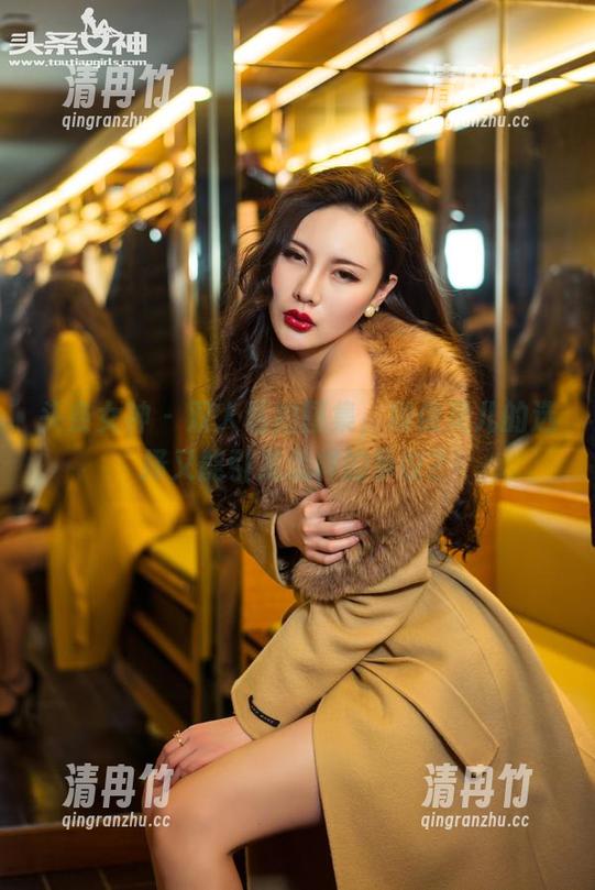 头条女神 - 双人私拍图集，娜依灵儿的选择又能引发怎样的争议？