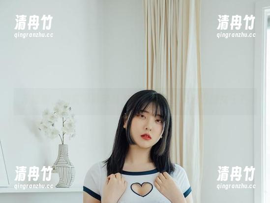 宋哈娜，油亮写真定制，难道她就是光滑界的女王？