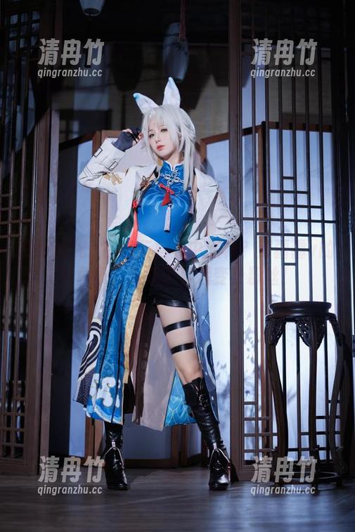 封疆疆v 兔女郎妃咲在碧蓝档案中怎样?封疆疆v的写真集,下载了直接变身粉丝!