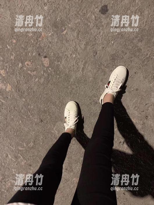 小仙女ELaine 微密圈 - 小仙女ELaine的美脚美图,不买图包你绝对会后悔哦!