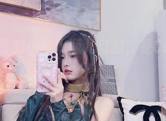 每个角度的小小奶瓶儿自拍,是COS的魔力分享