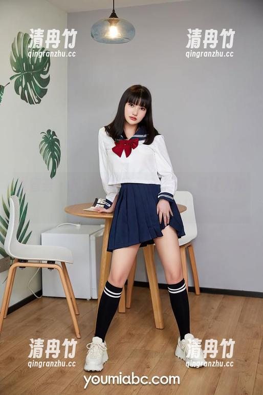 尤蜜荟 - 抖娘利世的白色作品，真让人陷入“啥意思”的思考！