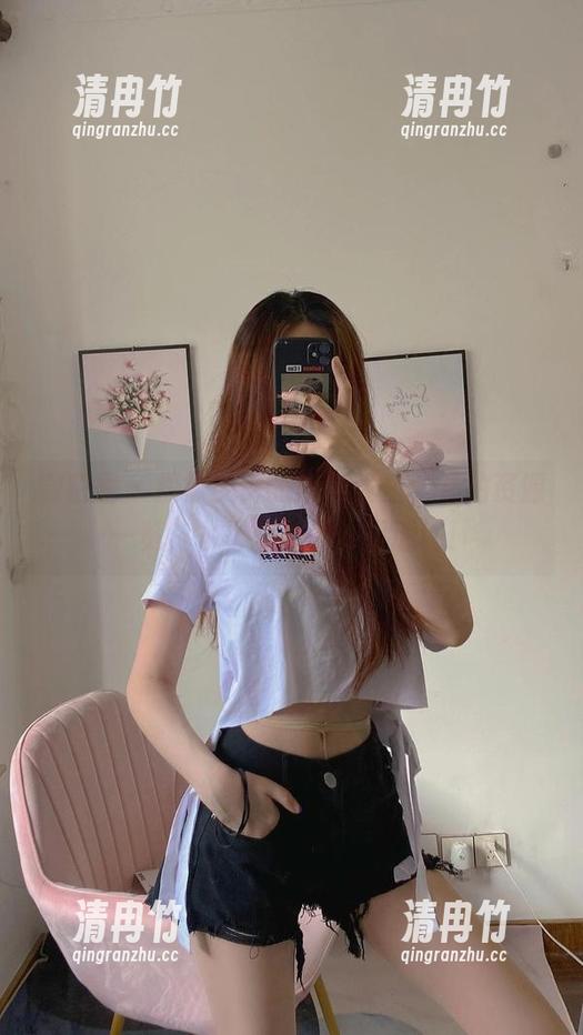 微密圈 - 提袜少女的浴缸戏法，私拍资源一览，水雾弥漫的夏日腔调！