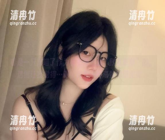 看是一只废喵了作为秘书是怎么“默默奉献”的，选图让我觉得…啊，这是一种奇特的职业美。