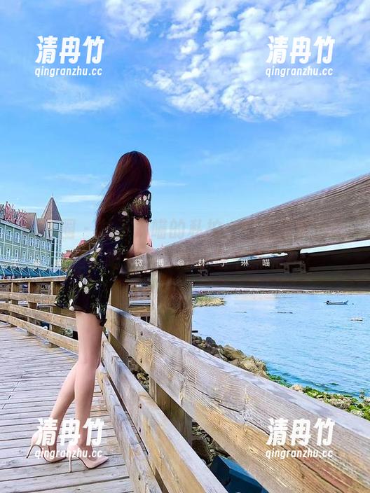 微密圈 - 林子琳喵的私拍，也太会展示美腿了吧？摄影师你在干嘛呢？