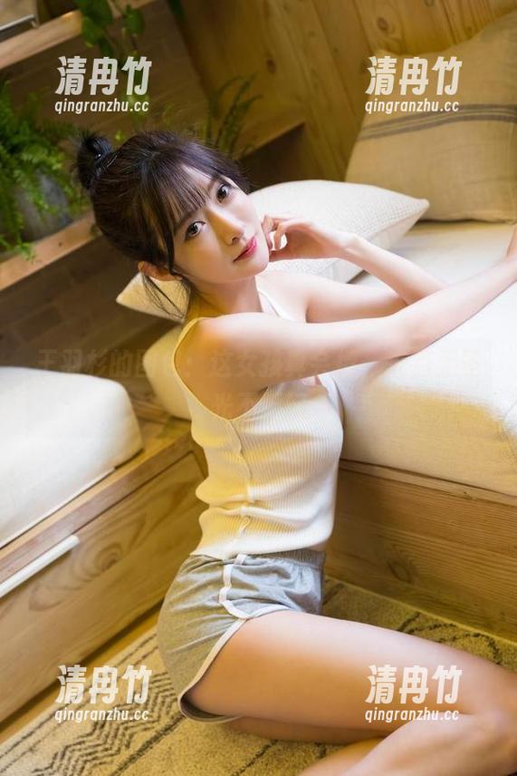 王羽杉的图包：这女孩真会撩，来点无圣光不更好