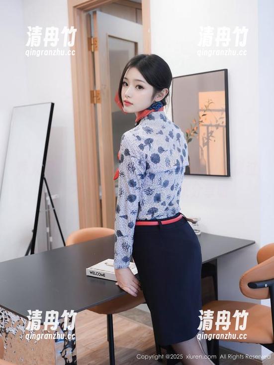 秀人网-大琪琪Emily 秀人网 - 原图福利!大琪琪Emily带你过一个不一样的圣诞,快来分享呀