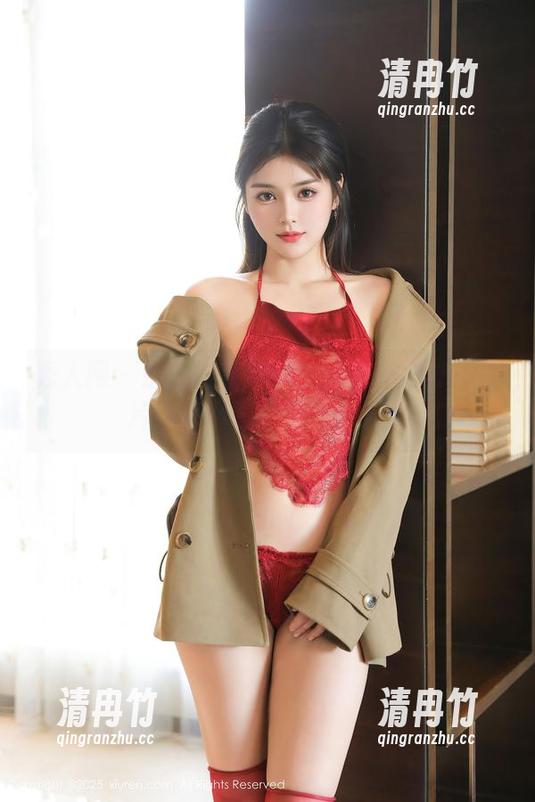 秀人网 - 最爱的奈奈Fox又更新了泳衣图片，果然围观效果一级棒