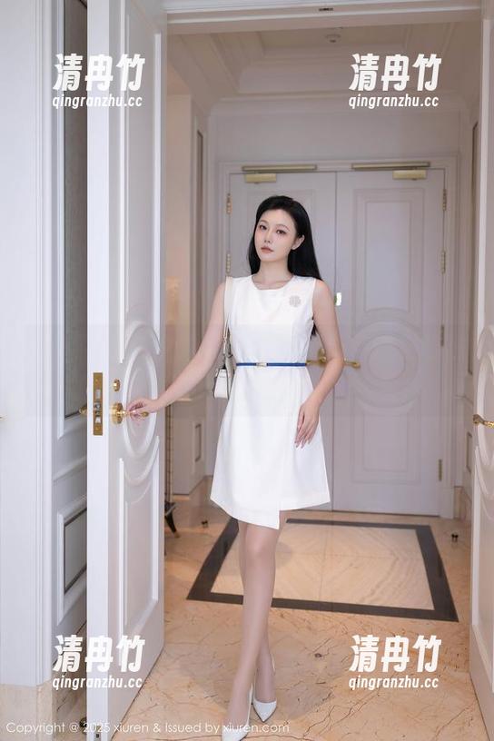 秀人网 - 奈汐酱nice图集更新：这双棉袜能撩动多少呢？