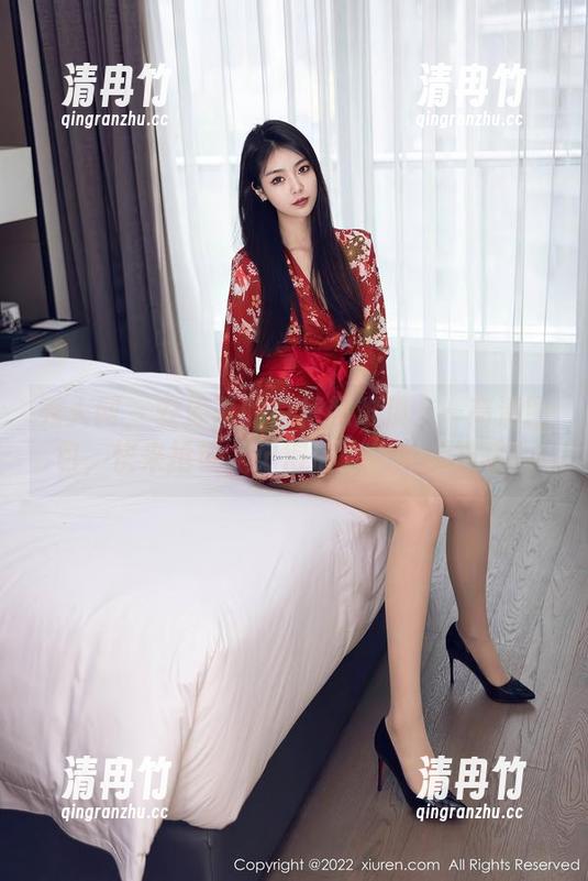 秀人网 - 安沛蕾的白裙超难顶——高清图包，快来抢镜，记得带上你的滤镜哦！