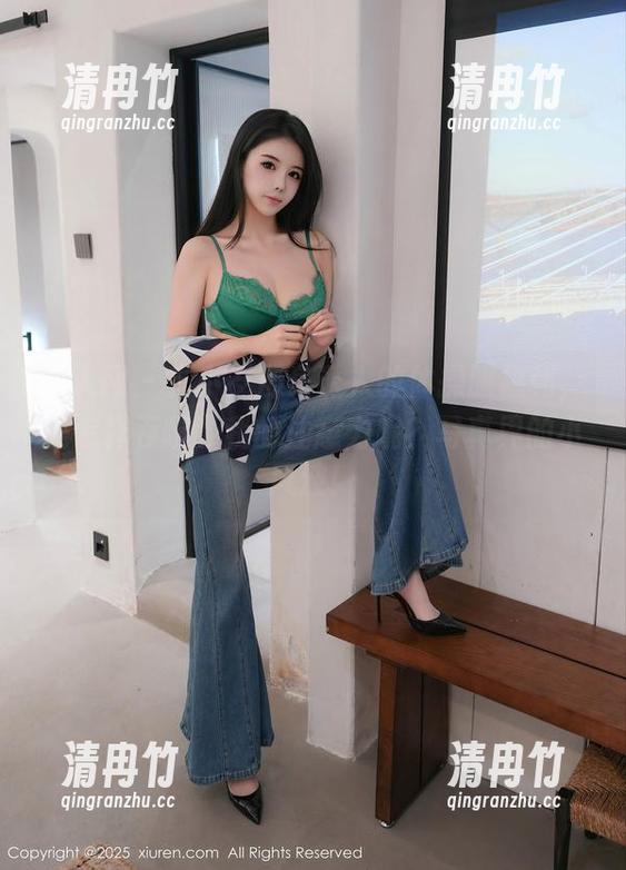 秀人网-岁小岁 秀人网 - 岁小岁那身诱人的体操服福利,是怎样吞噬了我的注意力呢?写真界的小风波!