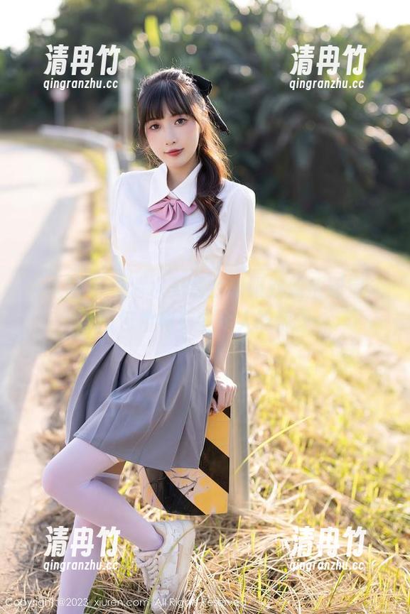秀人网 - 看清水美嘉的和服就像捡到宝，图包福利有些令人吃惊。