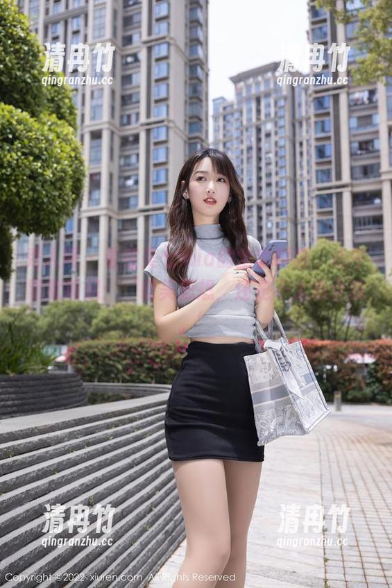 秀人网-美七mia 秀人网 - 看完美七mia的全套制服,心中默默响起:‘欧美思想,还是不太适合我。’
