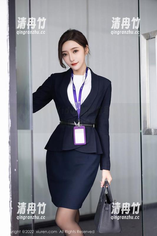 秀人网-阿乖Kiddo 秀人网 - 阿乖Kiddo的丝袜写真,有些安静的叛逆感