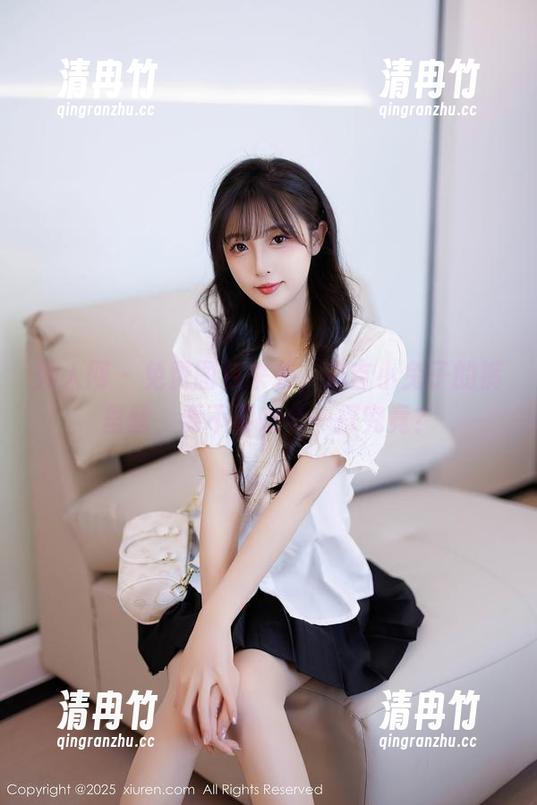 秀人网-麻吉小兔子 秀人网 - 免费图包来袭,麻吉小兔子的裤里丝,要不要来个一探究竟?