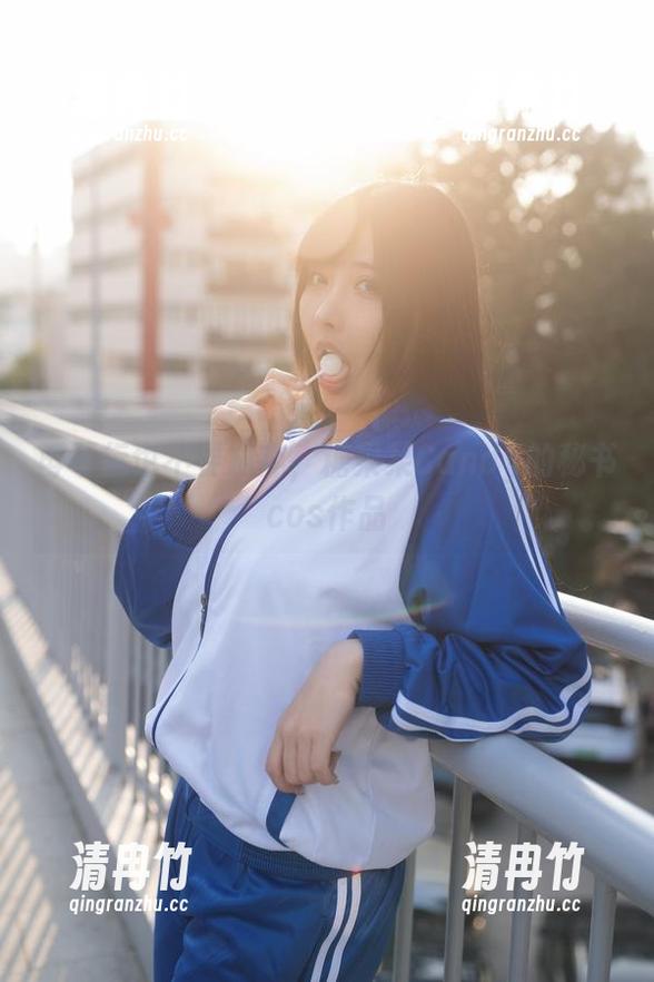 糖果果Candy 再不行也不要放弃,糖果果Candy的秘书cos作品
