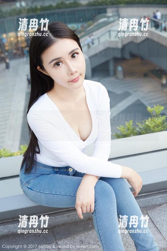 蜜桃社 - 图册纪实：Rola的白丝特辑——总有那么几张特别撩的！