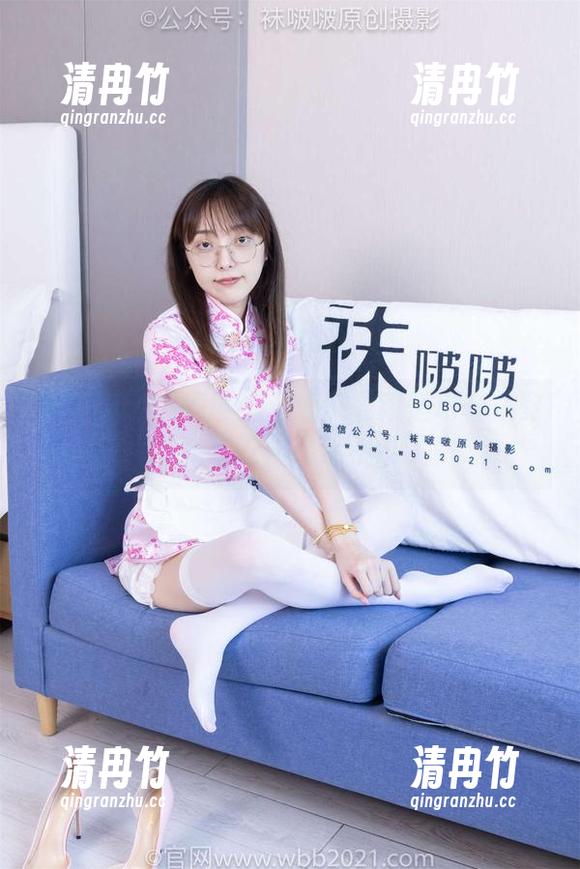 袜啵啵-熊熊 袜啵啵 - 熊熊说:私房美图和运动鞋搭配,对我来说再容易不过了!