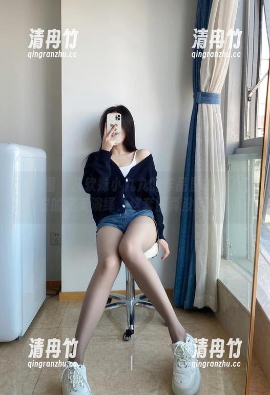 微密圈 - 从软妹小九九的作品里找到了毛衣的完美演绎，这套图真没话说！