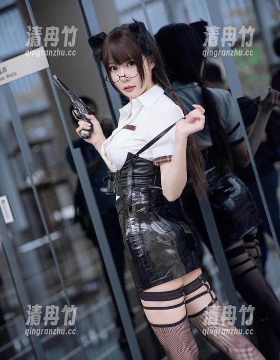 香草喵露露 如何用泳装乱撞引爆积分?香草喵露露教你,最新图库已更新!